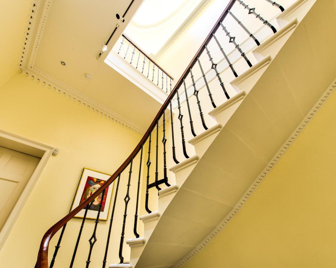 Beautiful City Centre Georgian 4 Bed Townhouse With Private Garden Edinburgh Ngoại thất bức ảnh